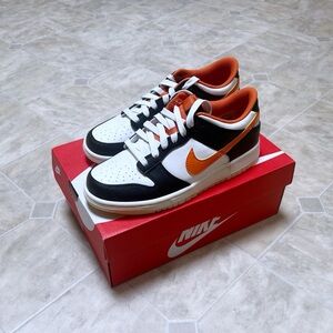 🆕 Authentic Nike Grade School Dunk Low Halloween Sneakers in Sail Orange Black